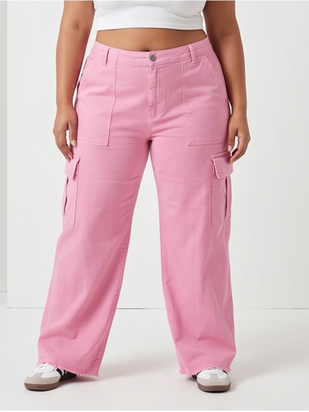 Plus-Size Wide Leg Cargo Pants in Pink